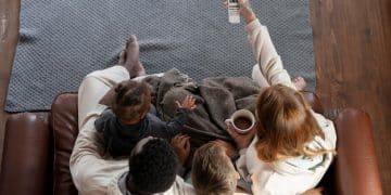 Data Caps & Streaming: Avoid Overage Charges in US (2025) - Cover Image